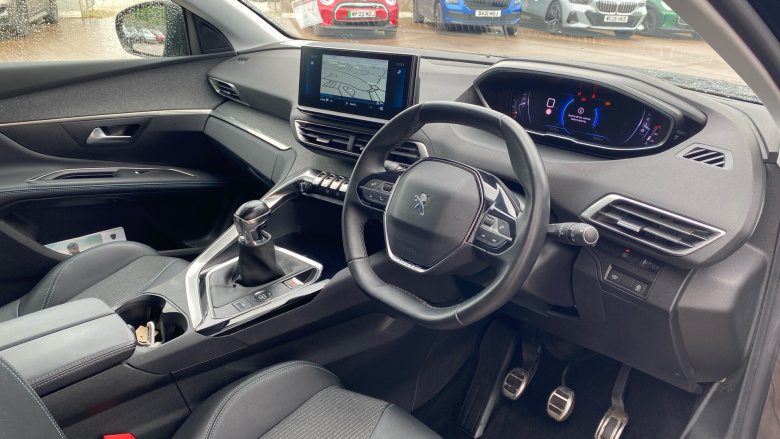 Peugeot 5008 1.2 PureTech Allure Premium+ 5dr Petrol Estate